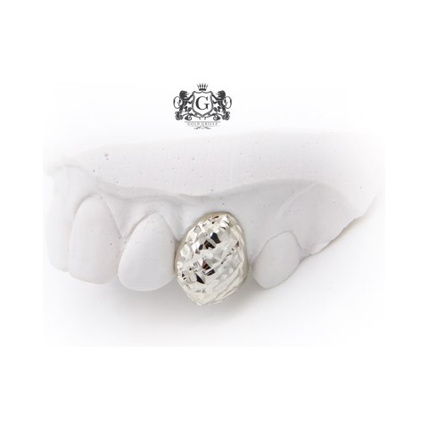Single Diamond Cut Gold Tooth